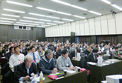 第1回研究会座談会とハウゼコ技術セミナーでは実務者約280名が参加。